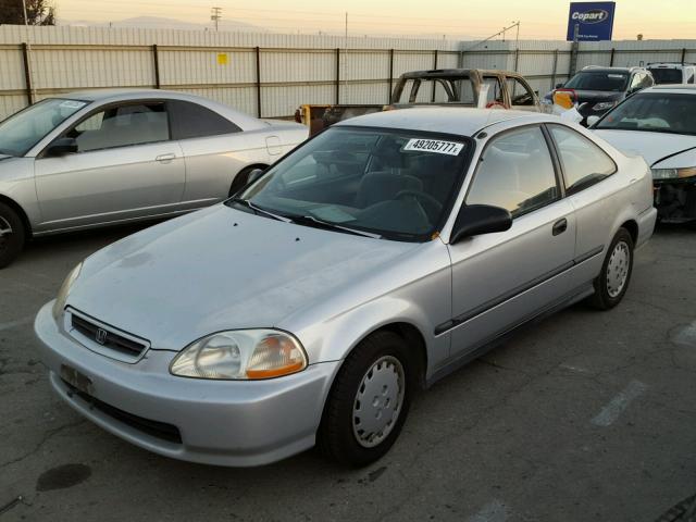 1HGEJ6227VL062670 - 1997 HONDA CIVIC DX SILVER photo 2