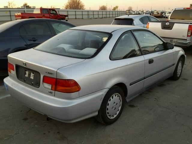 1HGEJ6227VL062670 - 1997 HONDA CIVIC DX SILVER photo 4