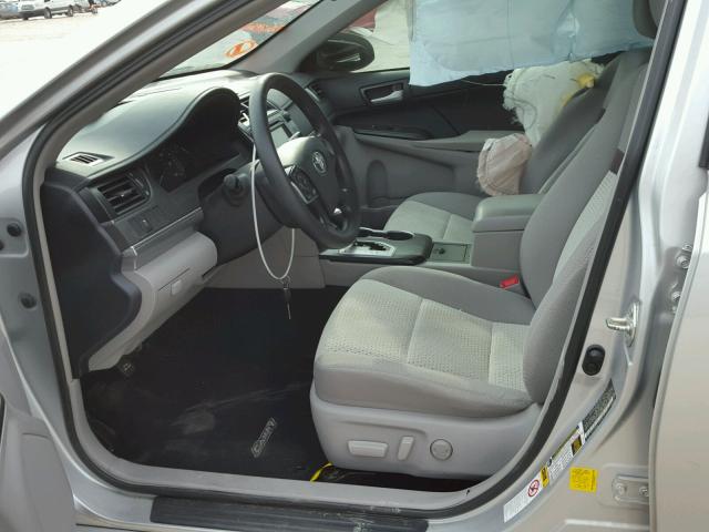 4T4BF1FK8DR307678 - 2013 TOYOTA CAMRY L SILVER photo 5