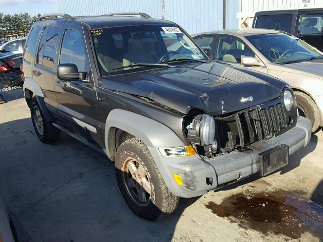 1J4GL48K95W655209 - 2005 JEEP LIBERTY SP BLACK photo 1