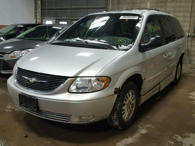 2C4GP54L44R538899 - 2004 CHRYSLER TOWN & COU 银色 照片 2