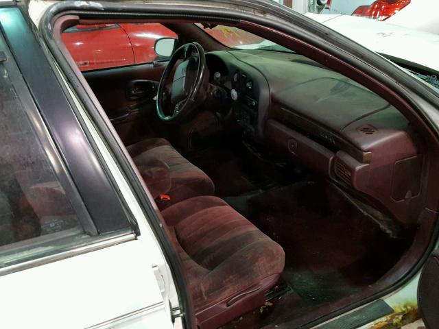 2G1WL52M6W9213265 - 1998 CHEVROLET LUMINA BAS თეთრი ფოტო 5