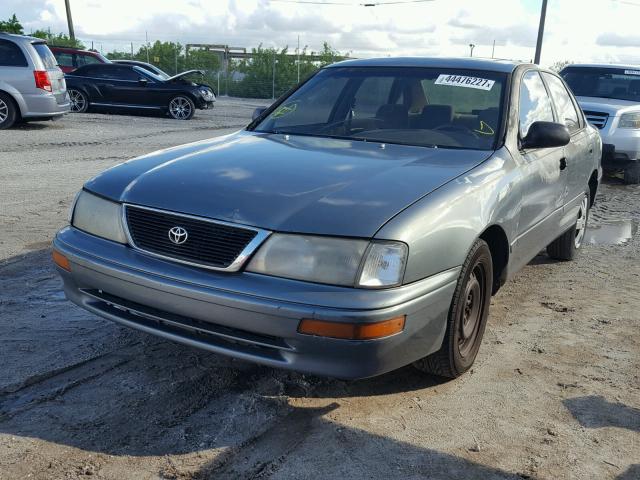 4T1BF12B8TU133402 - 1996 TOYOTA AVALON XL GRAY photo 2