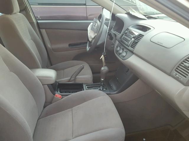 4T1BE32K55U537405 - 2005 TOYOTA CAMRY LE ოქროსფერი ფოტო 5