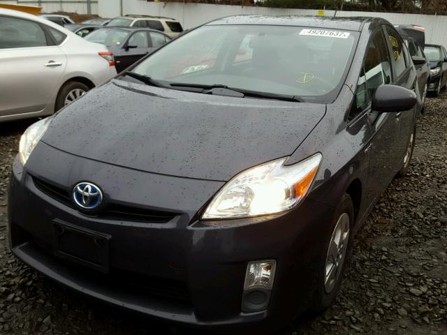 JTDKN3DU4A0131510 - 2010 TOYOTA PRIUS GRAY photo 2