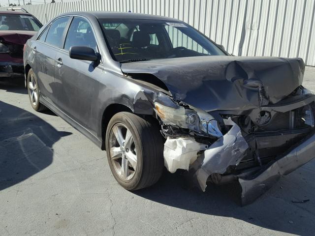 4T1BF3EKXBU195910 - 2011 TOYOTA CAMRY BASE GRAY photo 1
