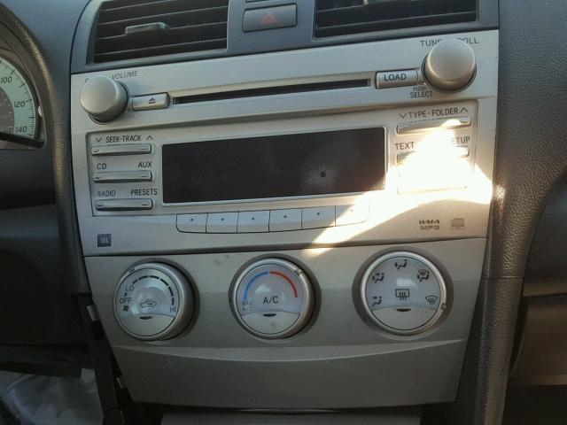 4T1BF3EKXBU195910 - 2011 TOYOTA CAMRY BASE GRAY photo 9