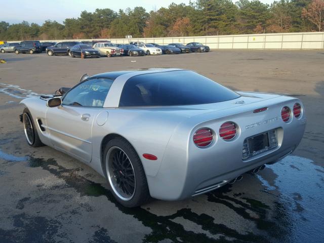 1G1YY22G335116844 - 2003 CHEVROLET CORVETTE GRAY photo 3