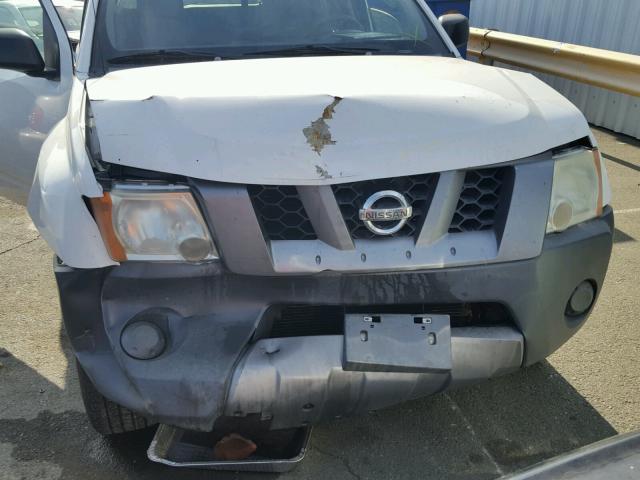 5N1AN08U07C505215 - 2007 NISSAN XTERRA OFF WHITE photo 9