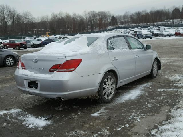 4T1BK36B39U345327 - 2009 TOYOTA AVALON XL SILVER photo 4