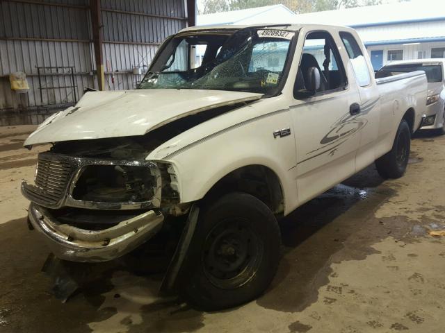 1FTZX1728YNB10096 - 2000 FORD F150 WHITE photo 2