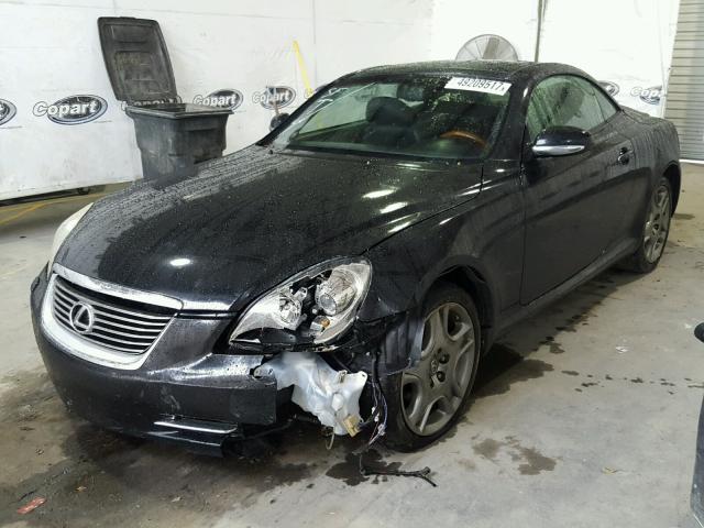 JTHFN45Y689017862 - 2008 LEXUS SC 430 BLACK photo 2