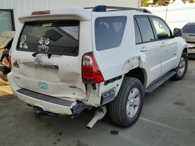 JTEBT14R660060917 - 2006 TOYOTA 4RUNNER SR WHITE photo 4