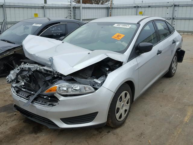 1FADP3E24HL221190 - 2017 FORD FOCUS S SILVER photo 2