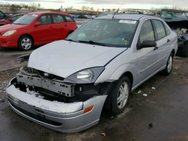 1FAFP34Z43W260831 - 2003 FORD FOCUS SE C SILVER photo 2