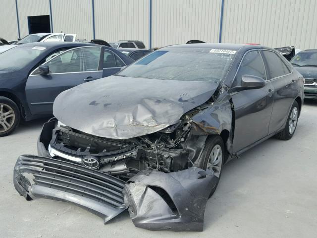 4T4BF1FK4GR548173 - 2016 TOYOTA CAMRY LE ნაცრისფერი ფოტო 2