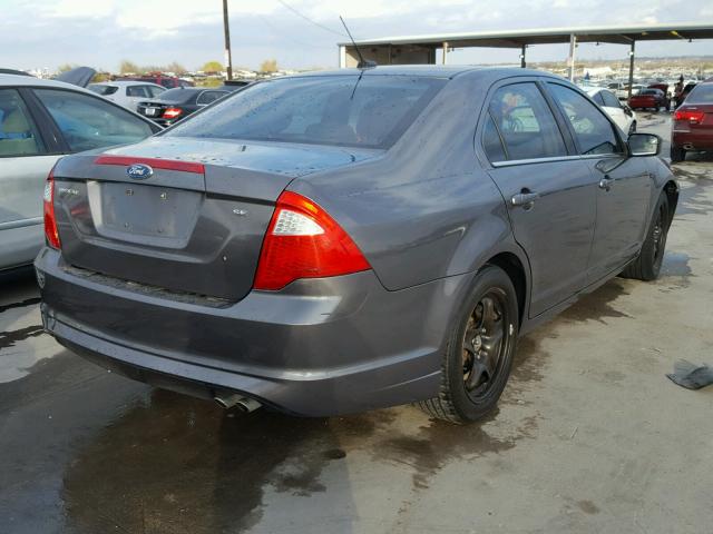 3FAHP0HA6BR291673 - 2011 FORD FUSION SE GRAY photo 4