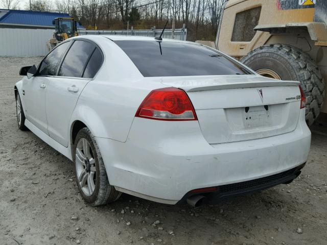 6G2ER57709L153430 - 2009 PONTIAC G8 WHITE photo 3