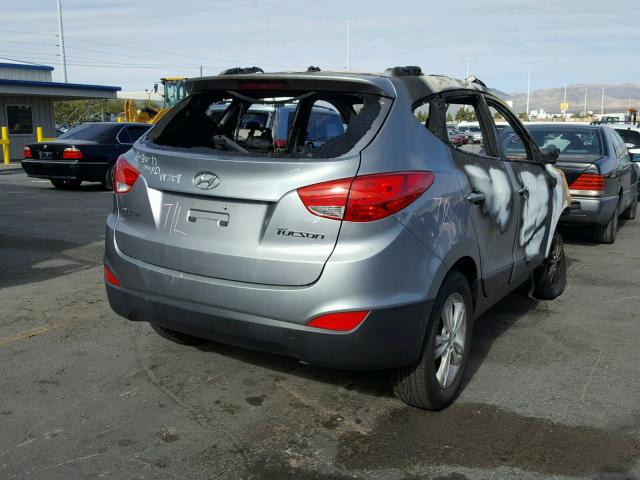 KM8JU3AC4AU087572 - 2010 HYUNDAI TUCSON GLS BURN photo 4