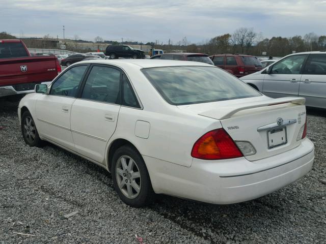 4T1BF28B12U259323 - 2002 TOYOTA AVALON XL WHITE photo 3