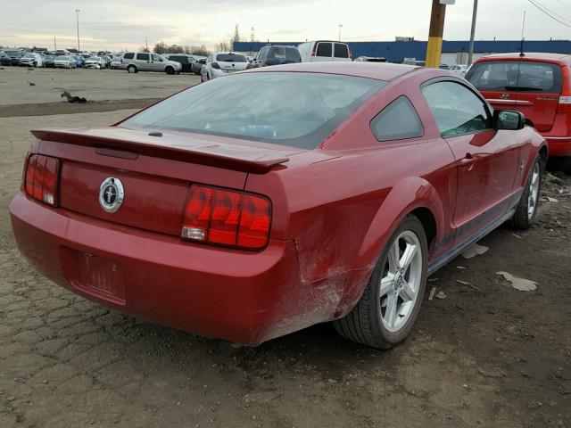 1ZVHT80N085139304 - 2008 FORD MUSTANG RED photo 4