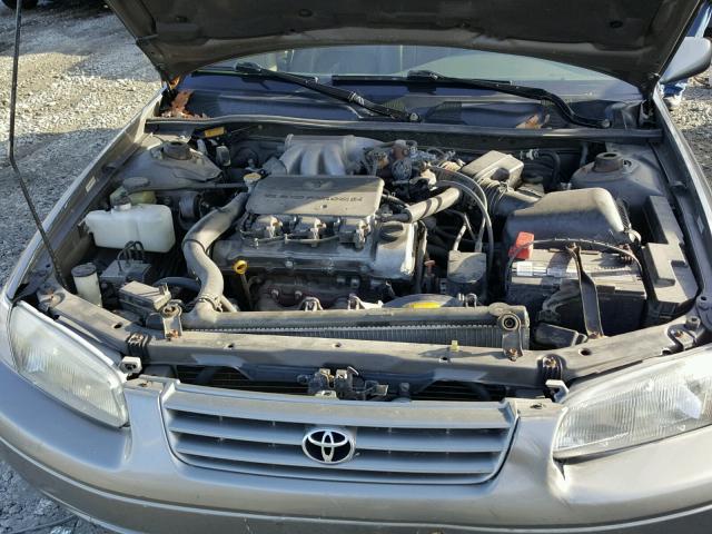 JT2BF28K7X0221400 - 1999 TOYOTA CAMRY LE TAN photo 7