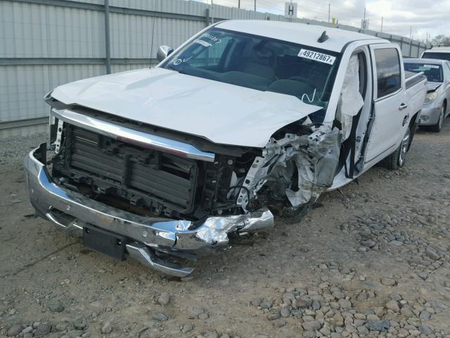 3GCUKSEC5HG434805 - 2017 CHEVROLET SILVERADO WHITE photo 2