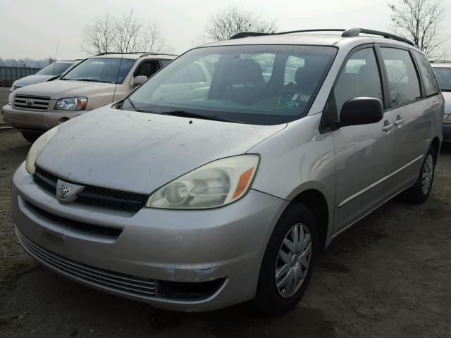 5TDZA23C44S133417 - 2004 TOYOTA SIENNA CE SILVER photo 2