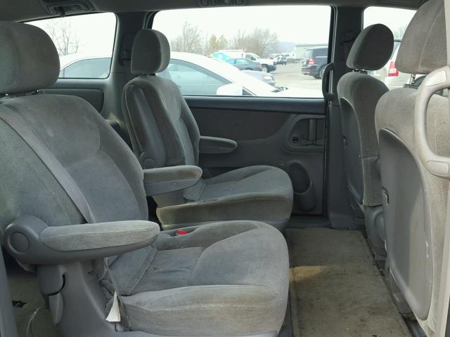 5TDZA23C44S133417 - 2004 TOYOTA SIENNA CE SILVER photo 6