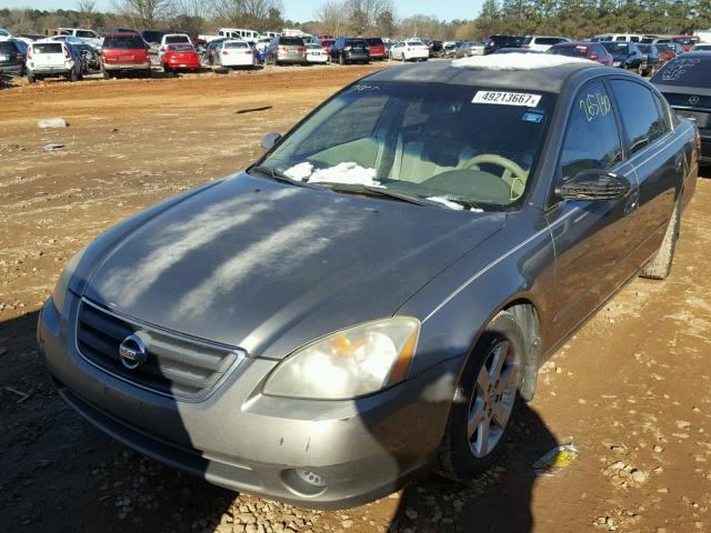 1N4AL11D92C283704 - 2002 NISSAN ALTIMA BAS GRAY photo 2