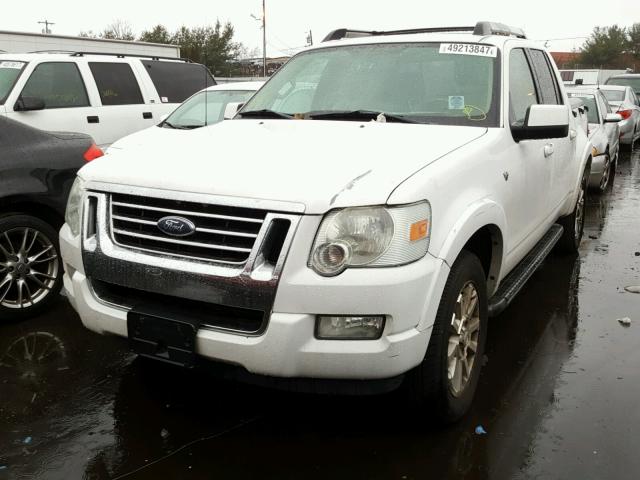 1FMEU53847UA29122 - 2007 FORD EXPLORER S WHITE photo 2