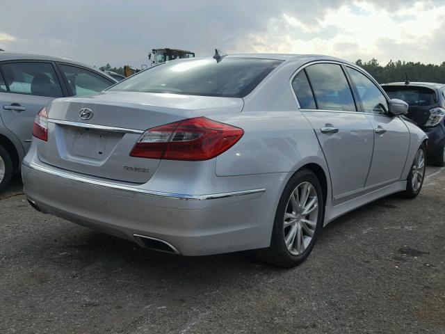 KMHGC4DD0EU265510 - 2014 HYUNDAI GENESIS 3. SILVER photo 4