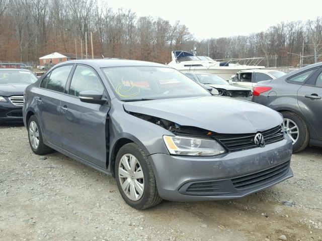 3VWD17AJ2EM261954 - 2014 VOLKSWAGEN JETTA SE GRAY photo 1