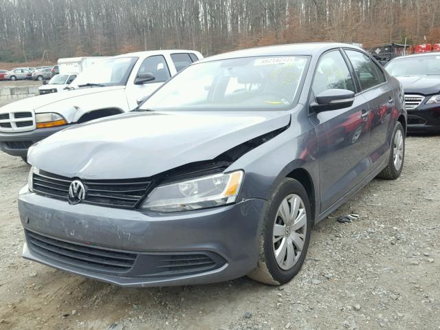 3VWD17AJ2EM261954 - 2014 VOLKSWAGEN JETTA SE GRAY photo 2