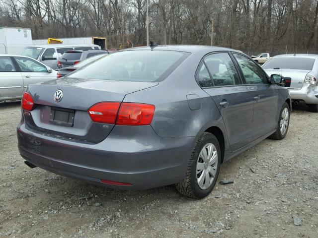 3VWD17AJ2EM261954 - 2014 VOLKSWAGEN JETTA SE GRAY photo 4