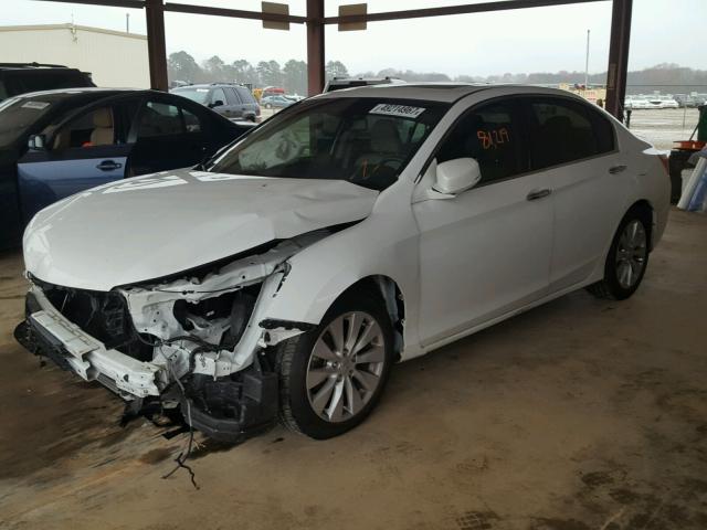 1HGCR2F85DA011072 - 2013 HONDA ACCORD EXL WHITE photo 2