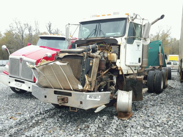 1NKDXBTX07J183324 - 2007 KENWORTH CONSTRUCTI WHITE photo 2