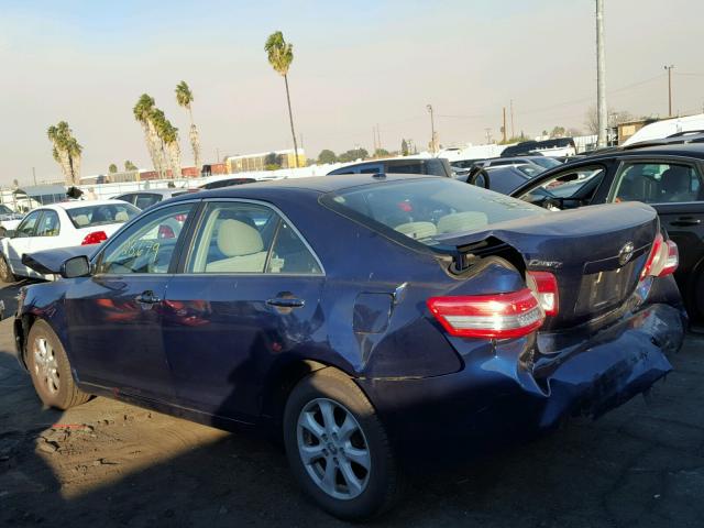 4T1BF3EK5BU765747 - 2011 TOYOTA CAMRY BASE BLUE photo 3