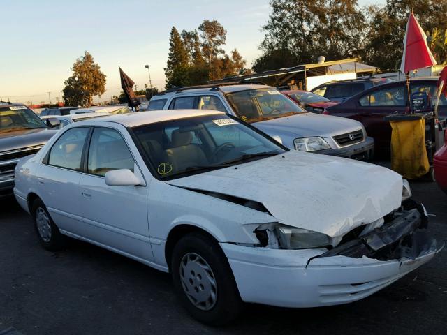 JT2BG22KXX0349670 - 1999 TOYOTA CAMRY LE WHITE photo 1