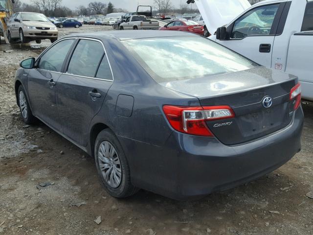 4T1BD1FK4CU031997 - 2012 TOYOTA CAMRY HYBR GRAY photo 3