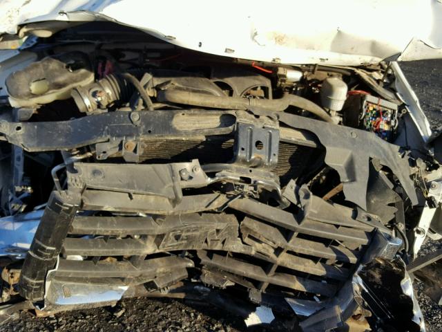 1GTHK23K87F504339 - 2007 GMC SIERRA K25 WHITE photo 7