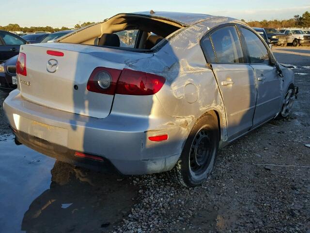 JM1BK12F761428256 - 2006 MAZDA 3 I GRAY photo 4