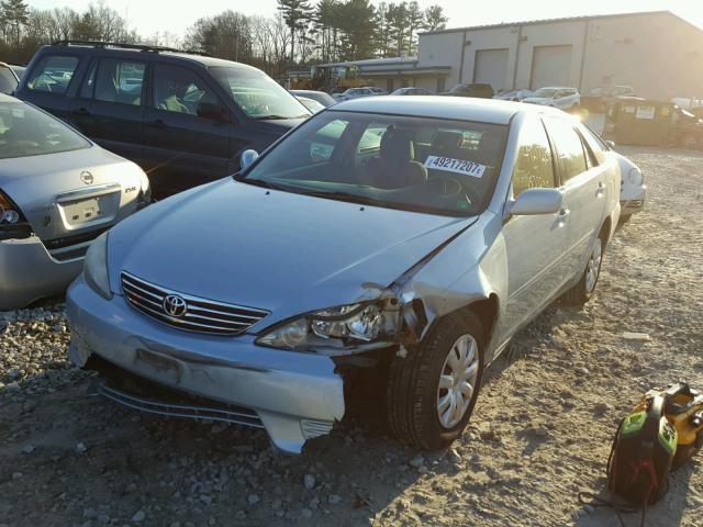 4T1BE32K45U981357 - 2005 TOYOTA CAMRY LE ვერცხლისფერი ფოტო 2