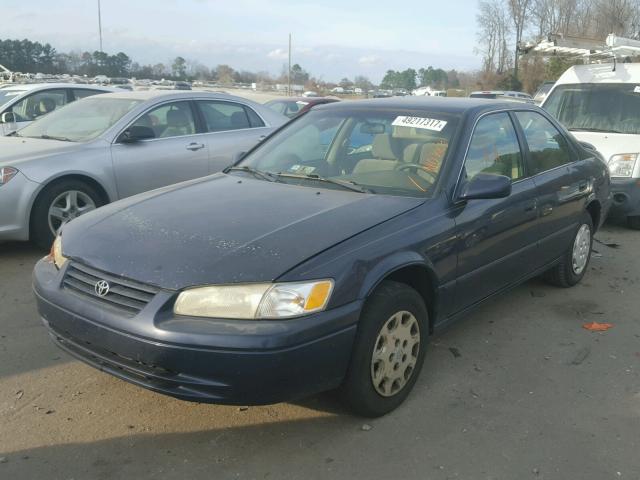 4T1BG22K0WU350997 - 1998 TOYOTA CAMRY CE BLUE photo 2