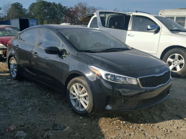 3KPFL4A79HE076775 - 2017 KIA FORTE LX BLACK photo 1