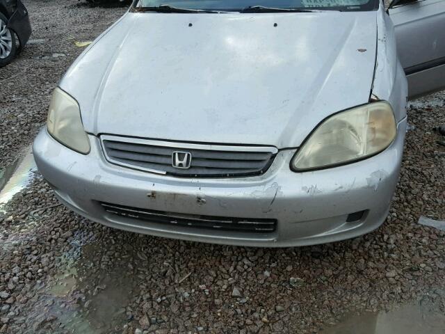 1HGEJ6677XL056778 - 1999 HONDA CIVIC LX SILVER photo 7