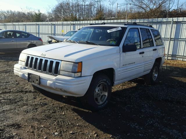 1J4GZ48SXWC362601 - 1998 JEEP GRAND CHER WHITE photo 2