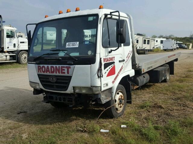 JNAMB80H17AK60320 - 2008 NISSAN DIESEL UD2000 WHITE photo 2