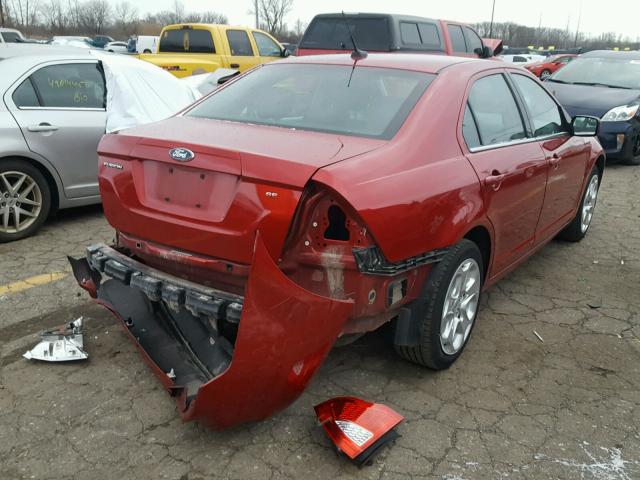 3FAHP0HAXBR126953 - 2011 FORD FUSION SE RED photo 4