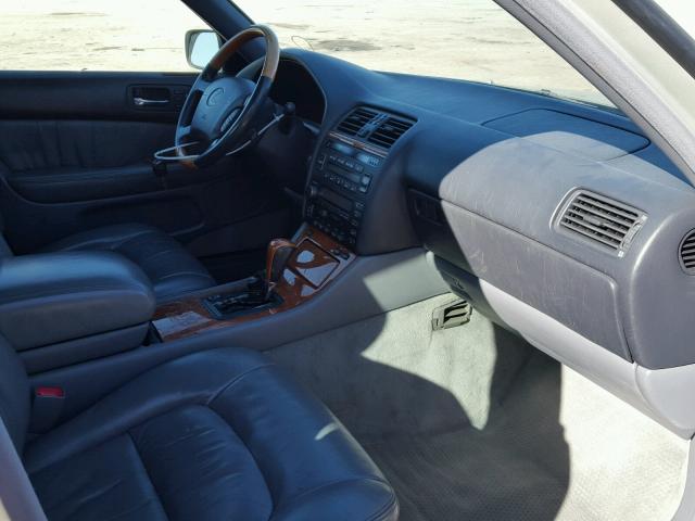 JT8BH28F3Y0181773 - 2000 LEXUS LS 400 SILVER photo 5